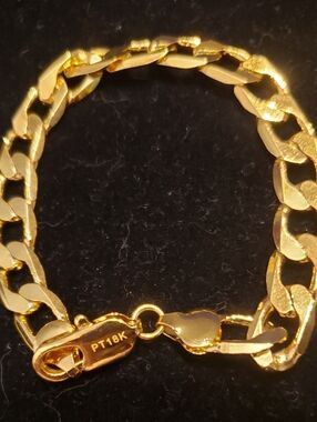 Gold Curb Chain Stamped PT18k. 8" Long. Lays Flat. Brand New. Lobster Clasp. M/F